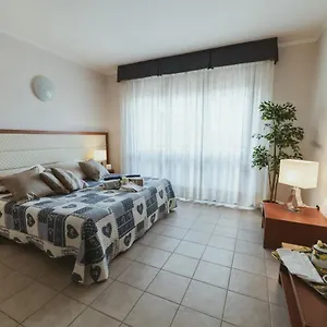 Beverly Park Aparthotel
